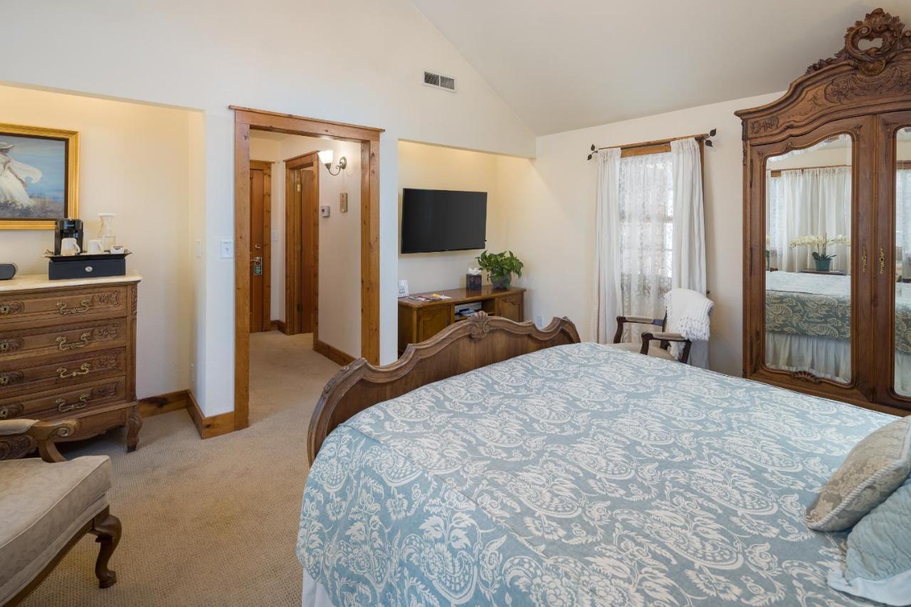 Sunflower Hill Inn Moab Bagian luar foto