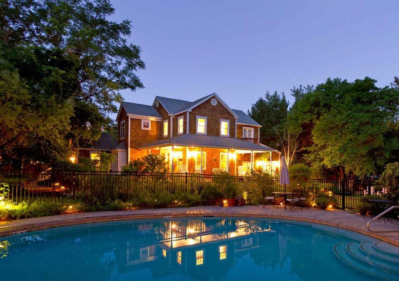 Sunflower Hill Inn Moab Bagian luar foto